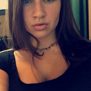 Meet your Posher, Carly